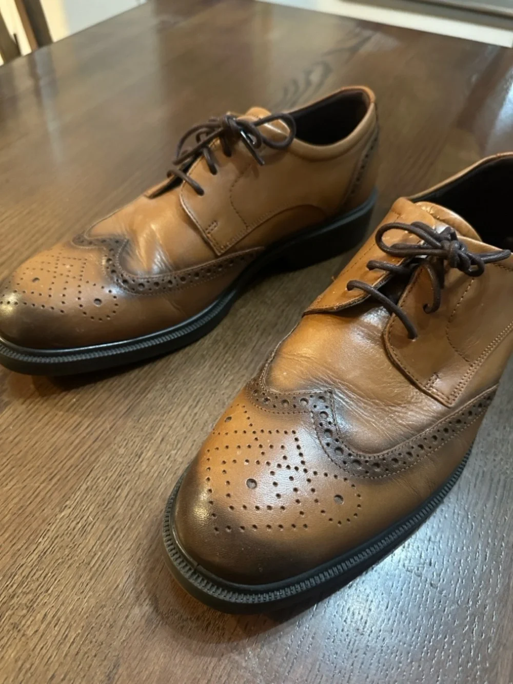 Ecco leather brogue